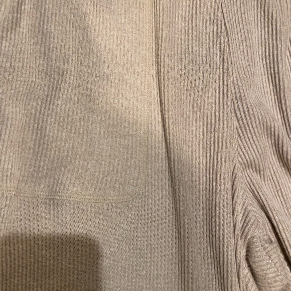 Express Ladies Oatmeal Ribbed Jogger Pants NWT Size XL - Picture 2 of 5